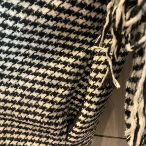 NEW Black & White houndstooth jacket with fringe and pockets Large NWT - Picture 9 of 11